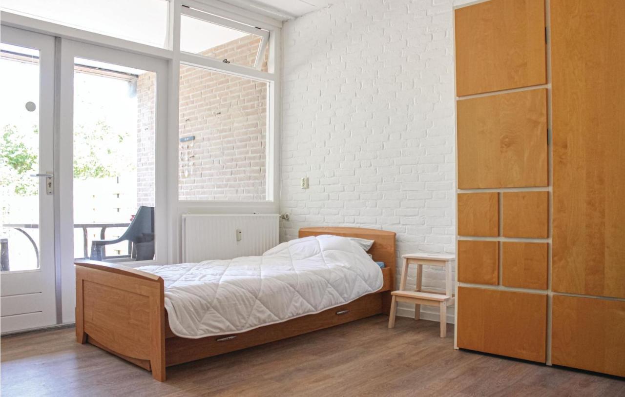 2 Bedroom Lovely Home In Броунисе Екстериор снимка
